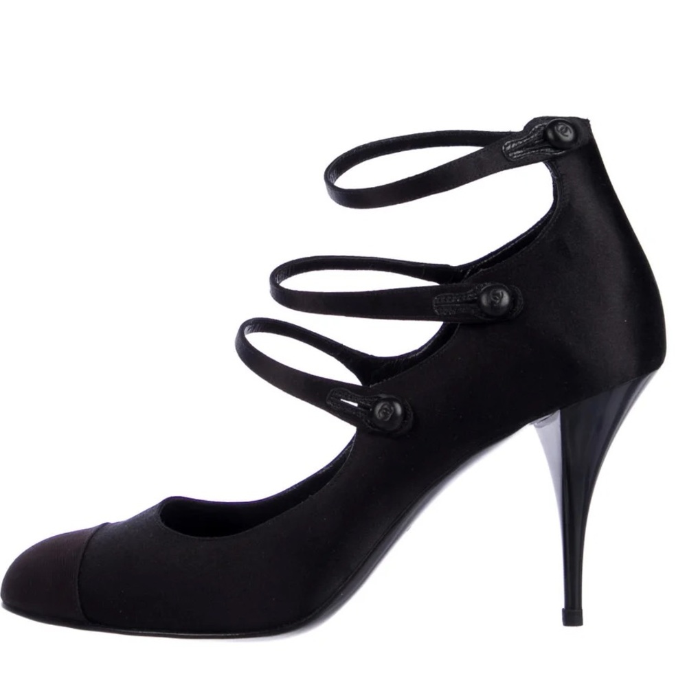 NIB authentic Chanel black satin heels 40.5